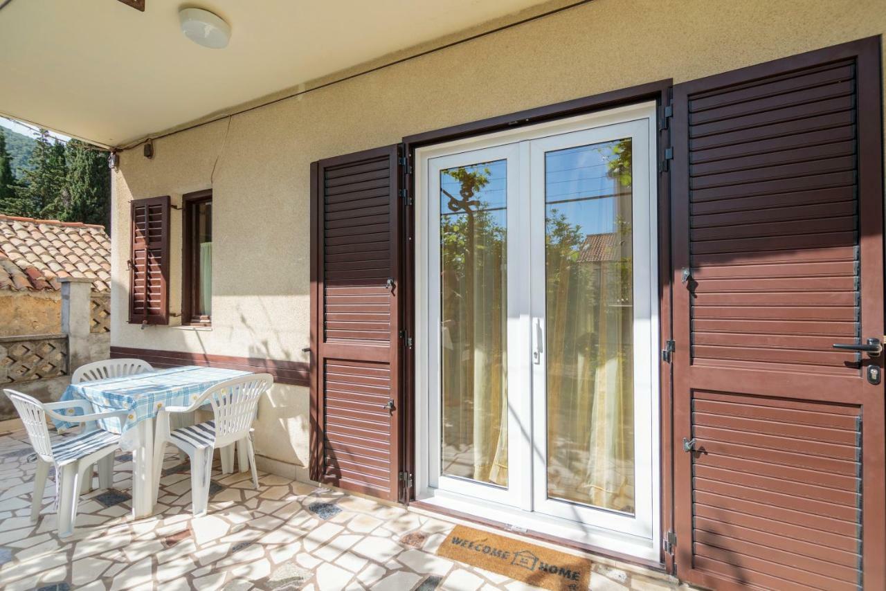 Apartmani Jordana Komiža Kültér fotó