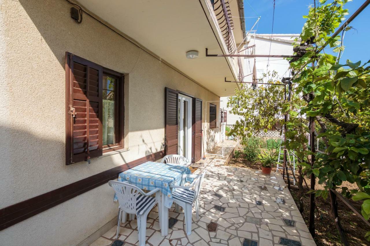 Apartmani Jordana Komiža Kültér fotó