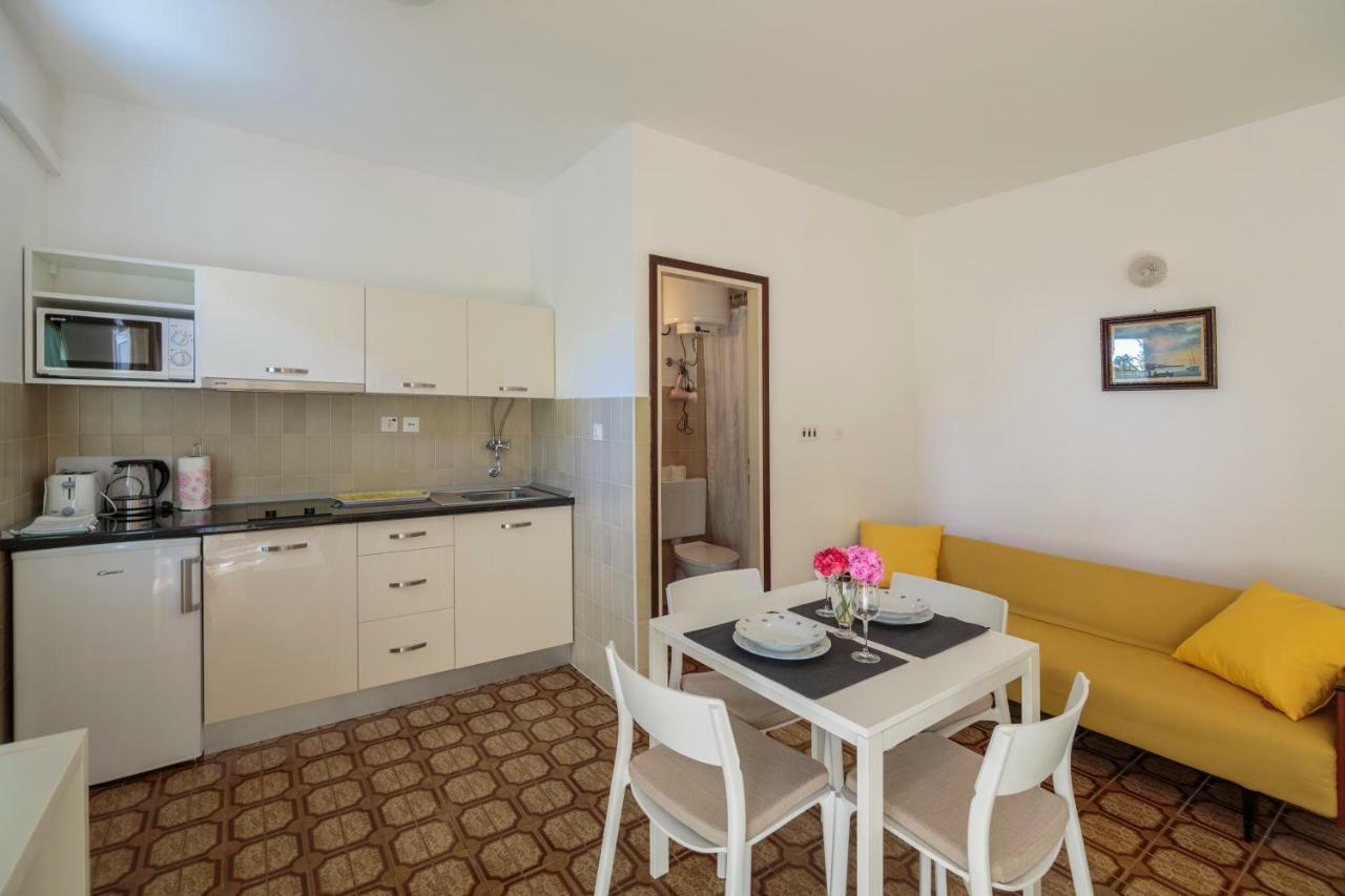 Apartmani Jordana Komiža Kültér fotó